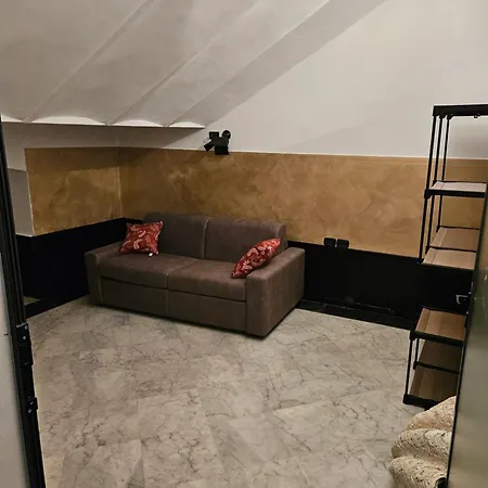 Casa Regis - Free Parking Guest house