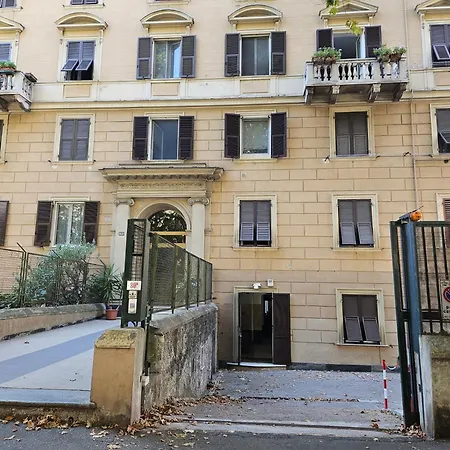 Casa Regis - Free Parking Guest house